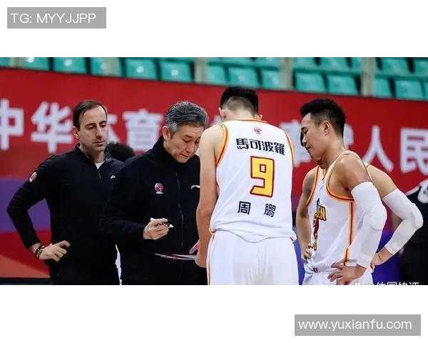 周鹏：从篮球场的拼搏者到生活中的奋斗者，见证梦想与坚持的旅程